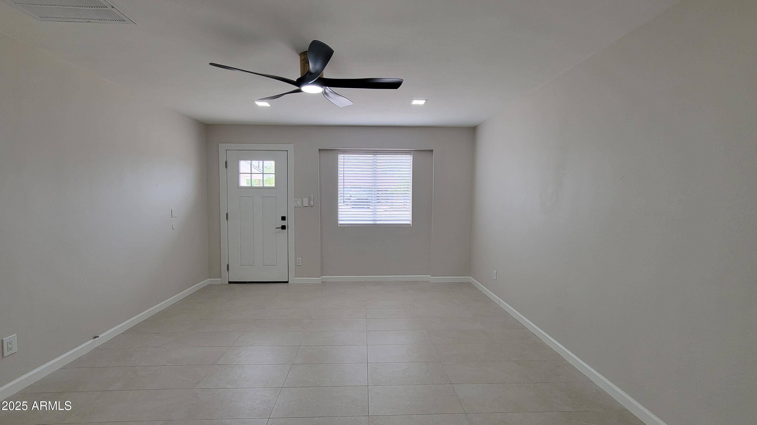 Phoenix, AZ 85041,402 W DARROW Street