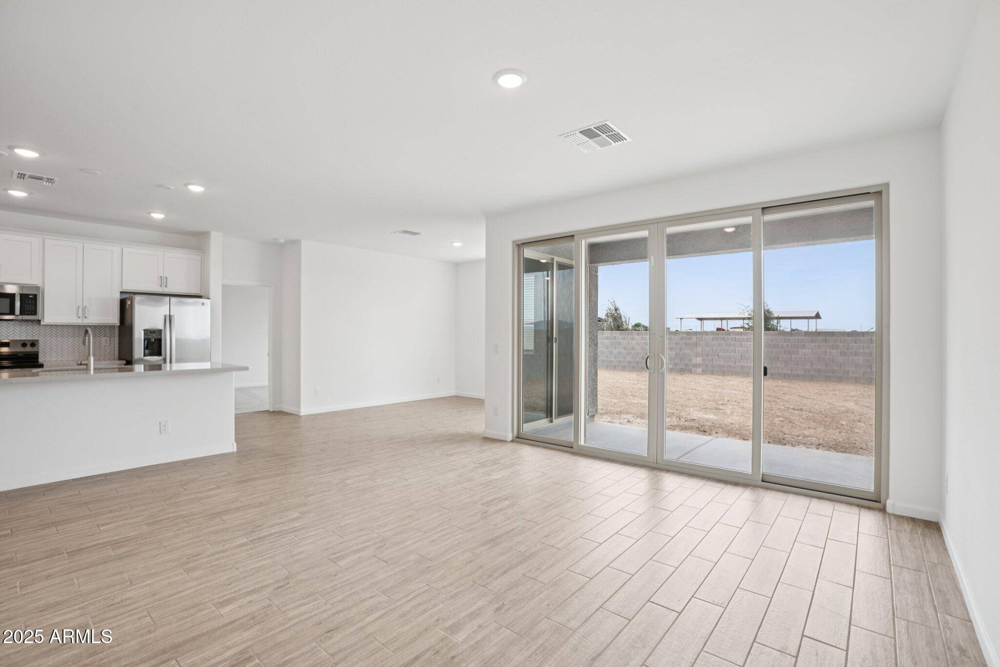 Tolleson, AZ 85353,4521 S 95TH Drive
