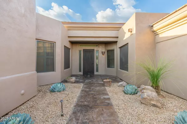 Scottsdale, AZ 85266,6996 E MIGHTY SAGUARO Way