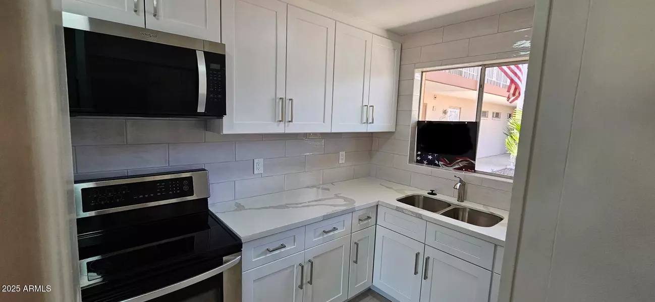 10810 N FAIRWAY Court W, Sun City, AZ 85351