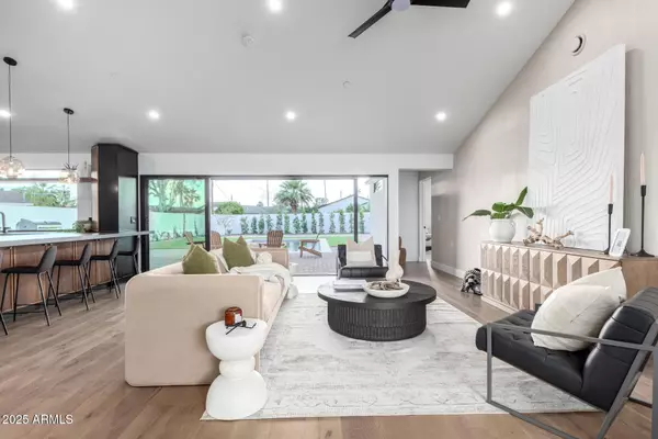 Scottsdale, AZ 85251,3502 N ROSE CIRCLE Drive