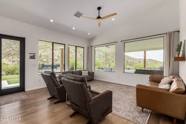 Phoenix, AZ 85086,1809 E MARIOLA Way