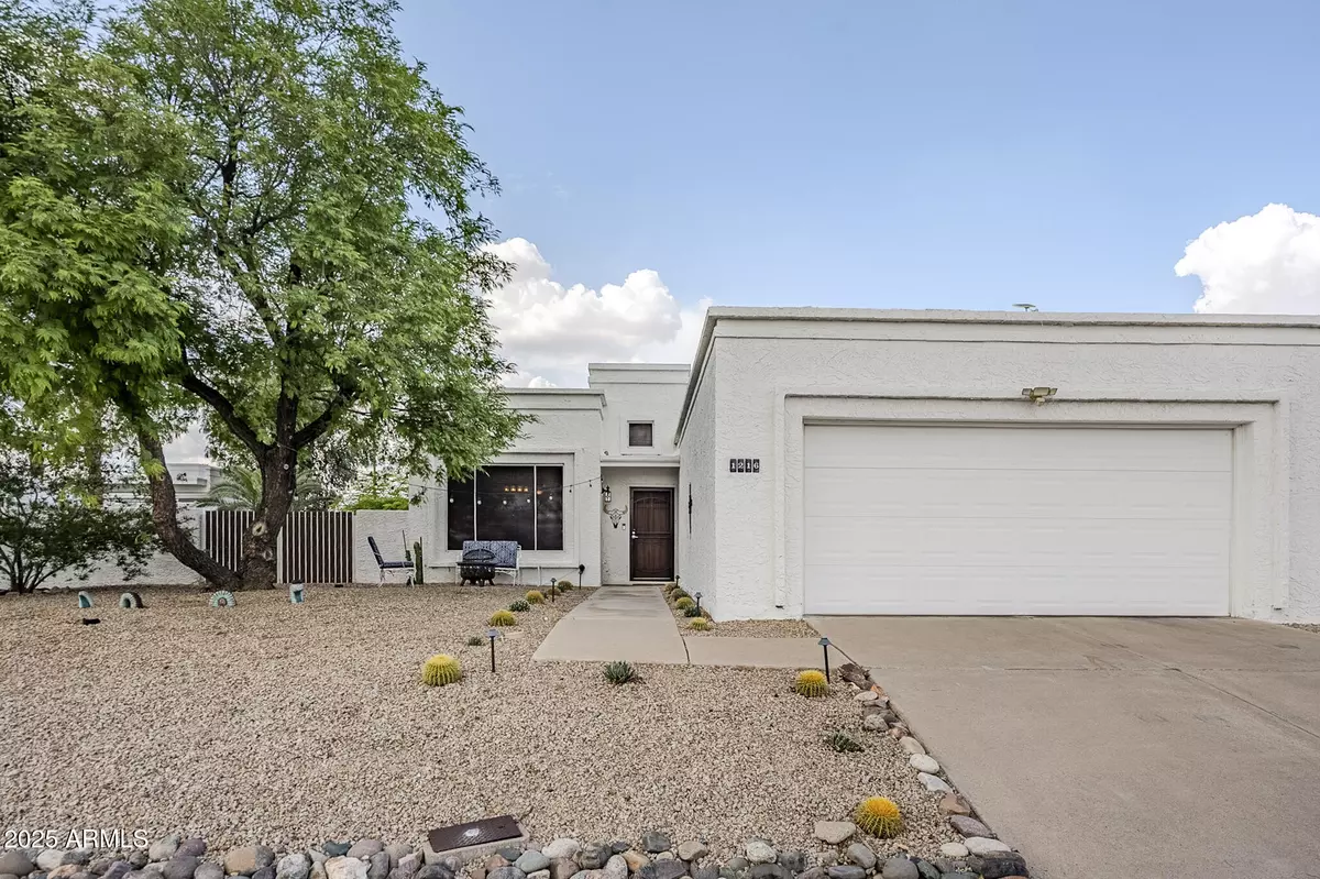 Phoenix, AZ 85022,1216 E ROWLANDS Lane