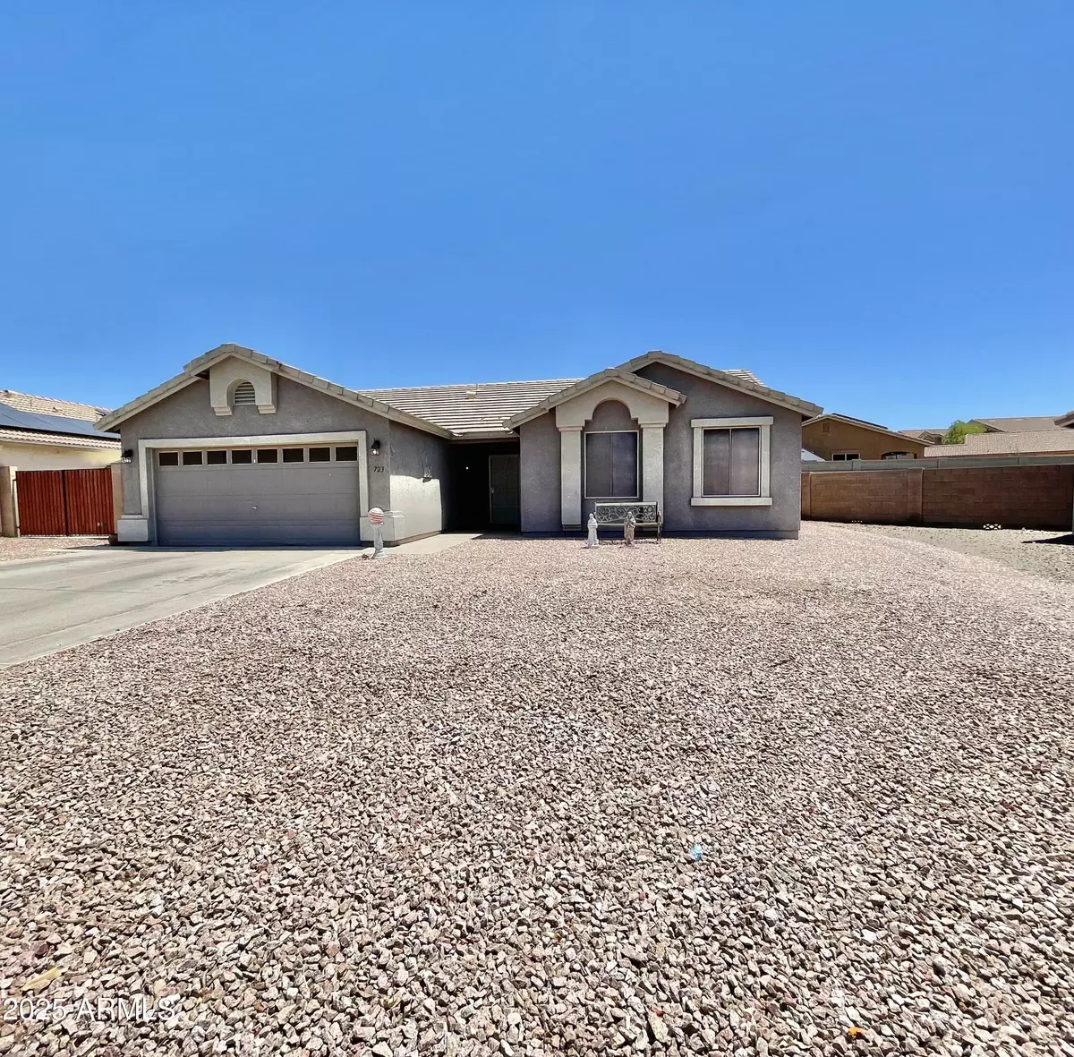 Apache Junction, AZ 85120,723 S WEAVER Drive