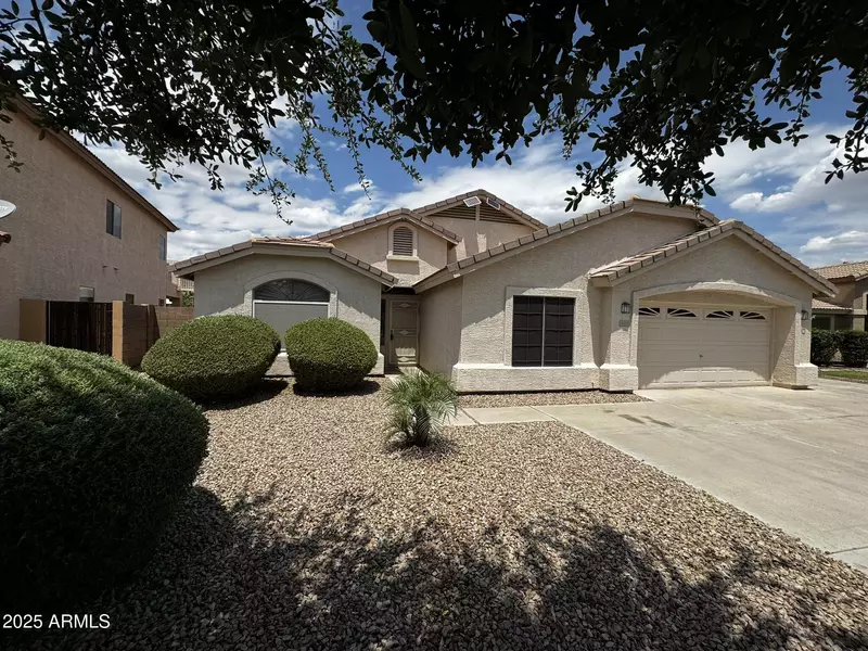 8006 W GIBSON Lane, Phoenix, AZ 85043