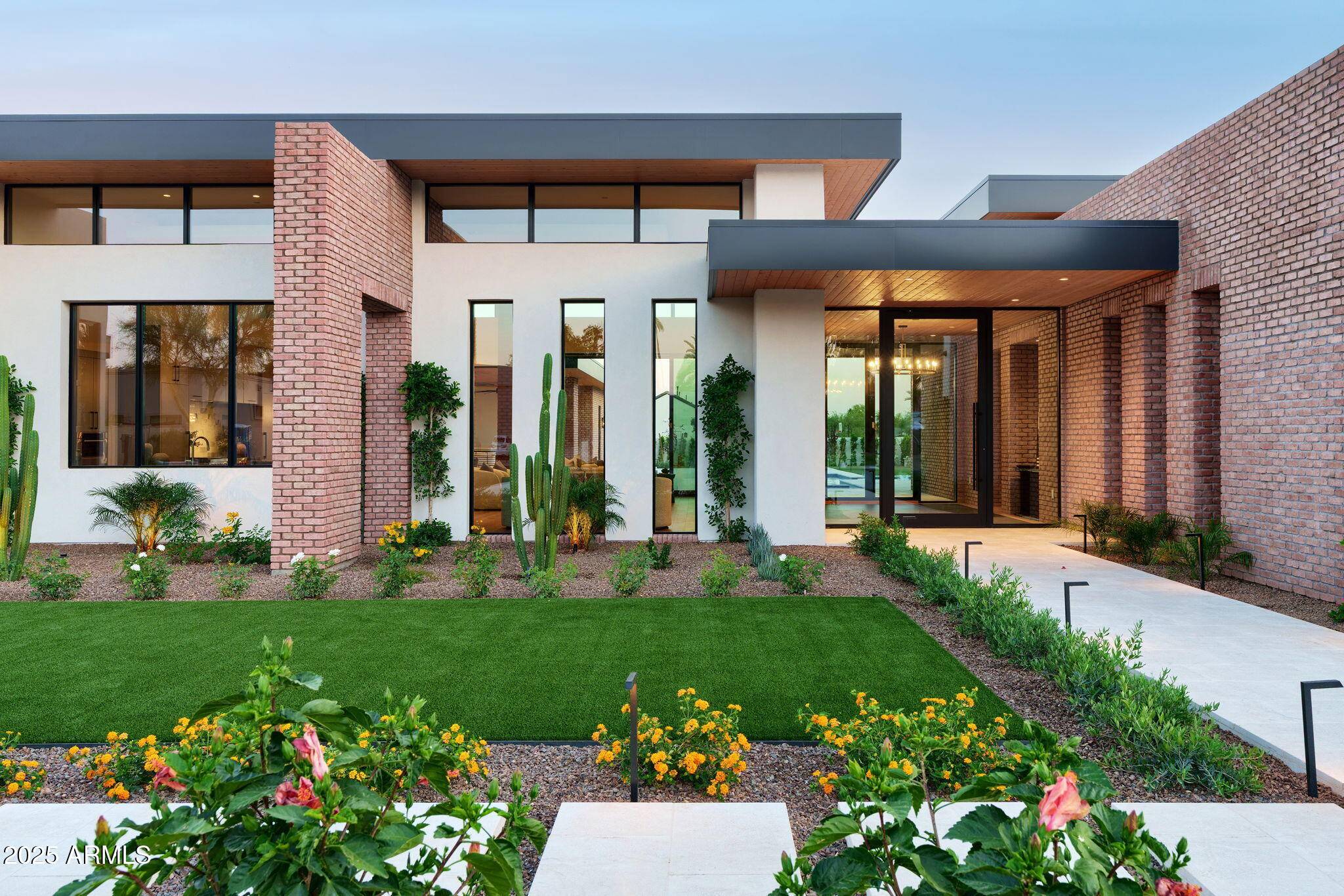Scottsdale, AZ 85260,7341 E SUNNYSIDE Drive