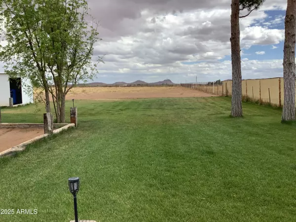 Pearce, AZ 85625,3607 E MULE DEER Road