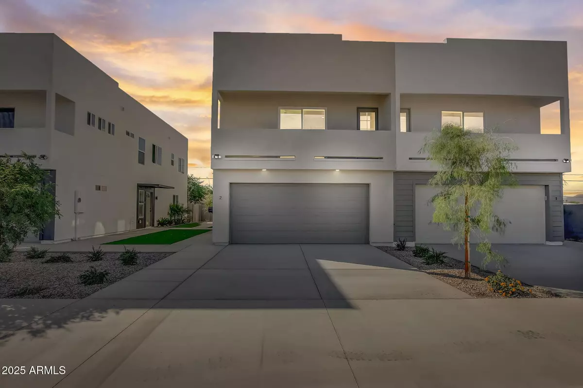 Phoenix, AZ 85040,2551 E BROADWAY Road #1
