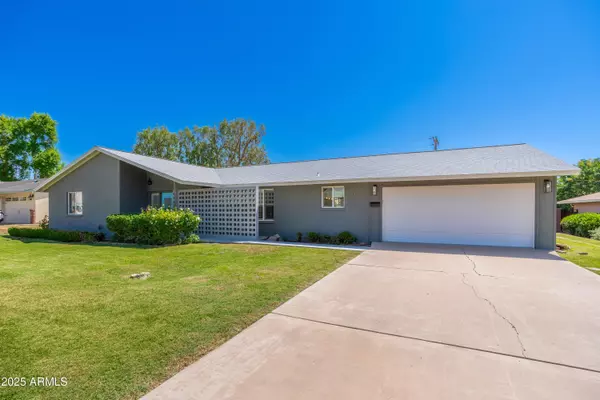 Phoenix, AZ 85016,6127 N 16th Place