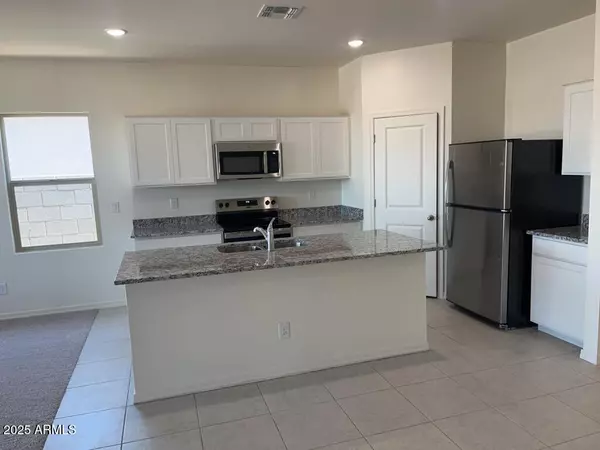 San Tan Valley, AZ 85140,2114 E BUCKING BRONCO Drive