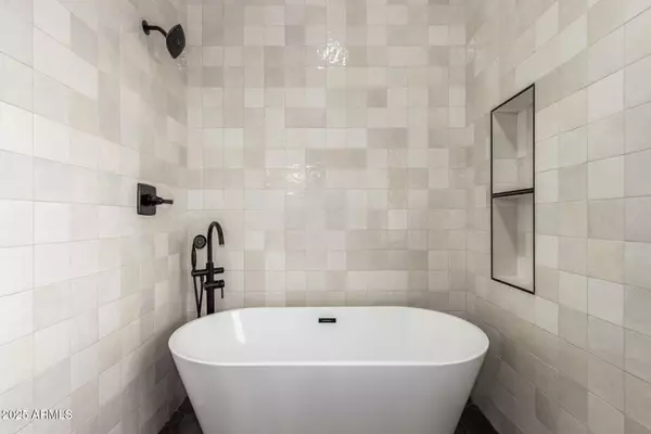 Mesa, AZ 85204,736 S WINTHROP Circle