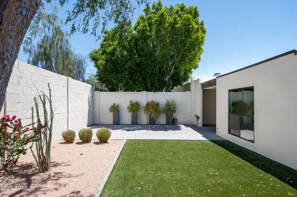 Phoenix, AZ 85018,4336 E PICCADILLY Road