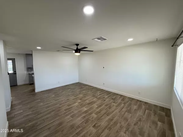 Chandler, AZ 85224,301 N APACHE Drive