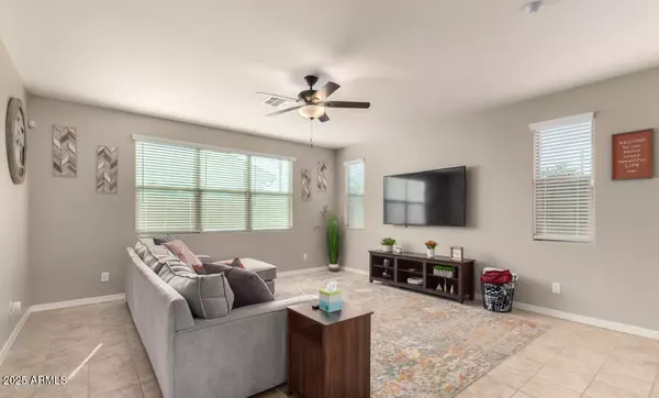 Phoenix, AZ 85043,3914 S 58TH Lane