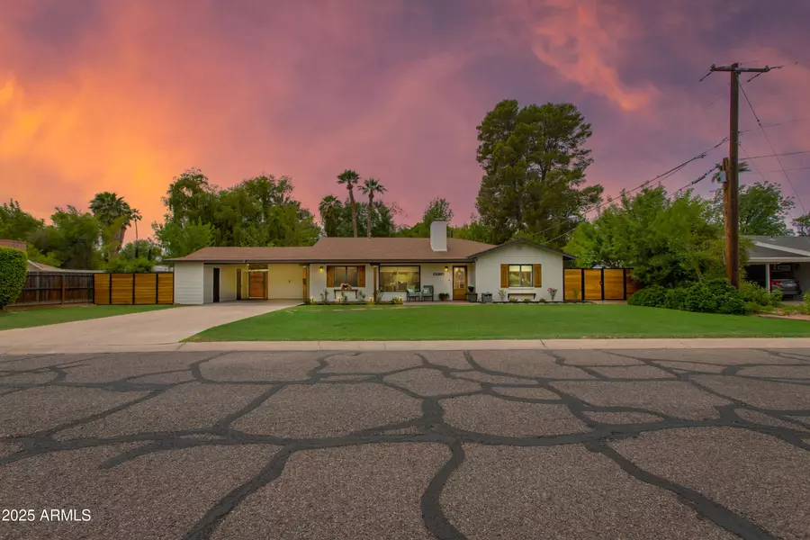 5814 N 11th Avenue, Phoenix, AZ 85013