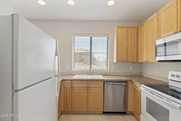 Scottsdale, AZ 85251,4200 N 82ND Street #2016