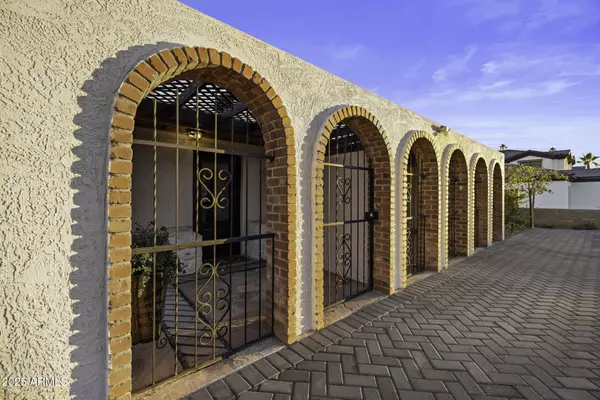 Phoenix, AZ 85020,1249 E DESERT PARK Lane