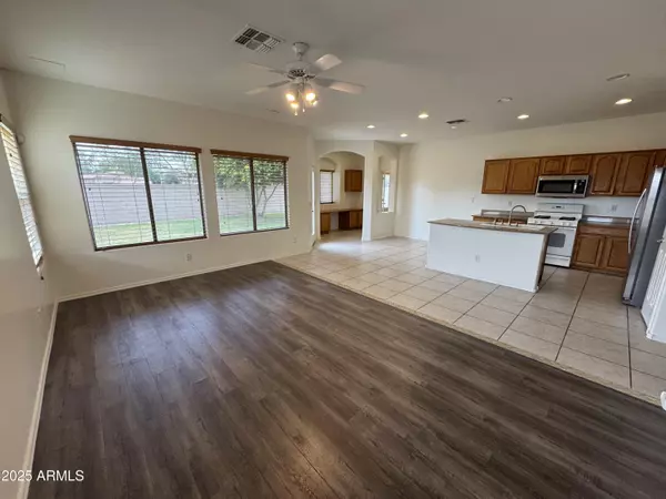 Chandler, AZ 85286,3323 E Roadrunner Drive