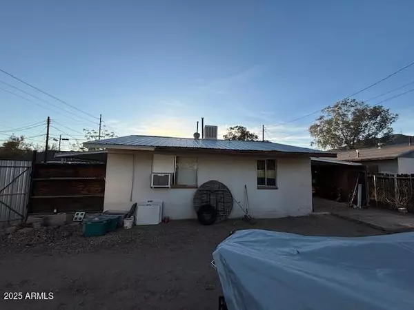738 E VOGEL Avenue, Phoenix, AZ 85020