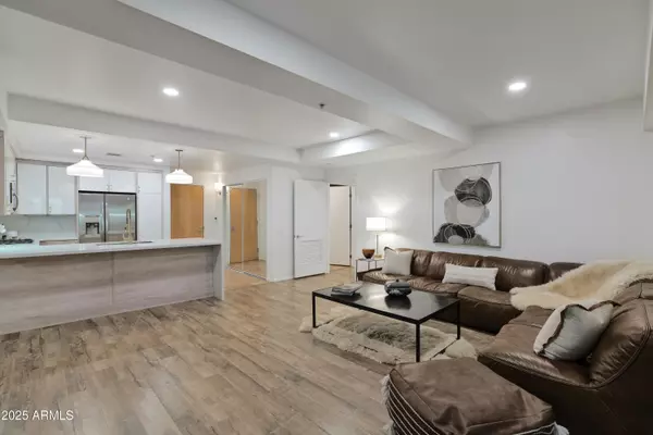Scottsdale, AZ 85251,7137 E RANCHO VISTA Drive #3007