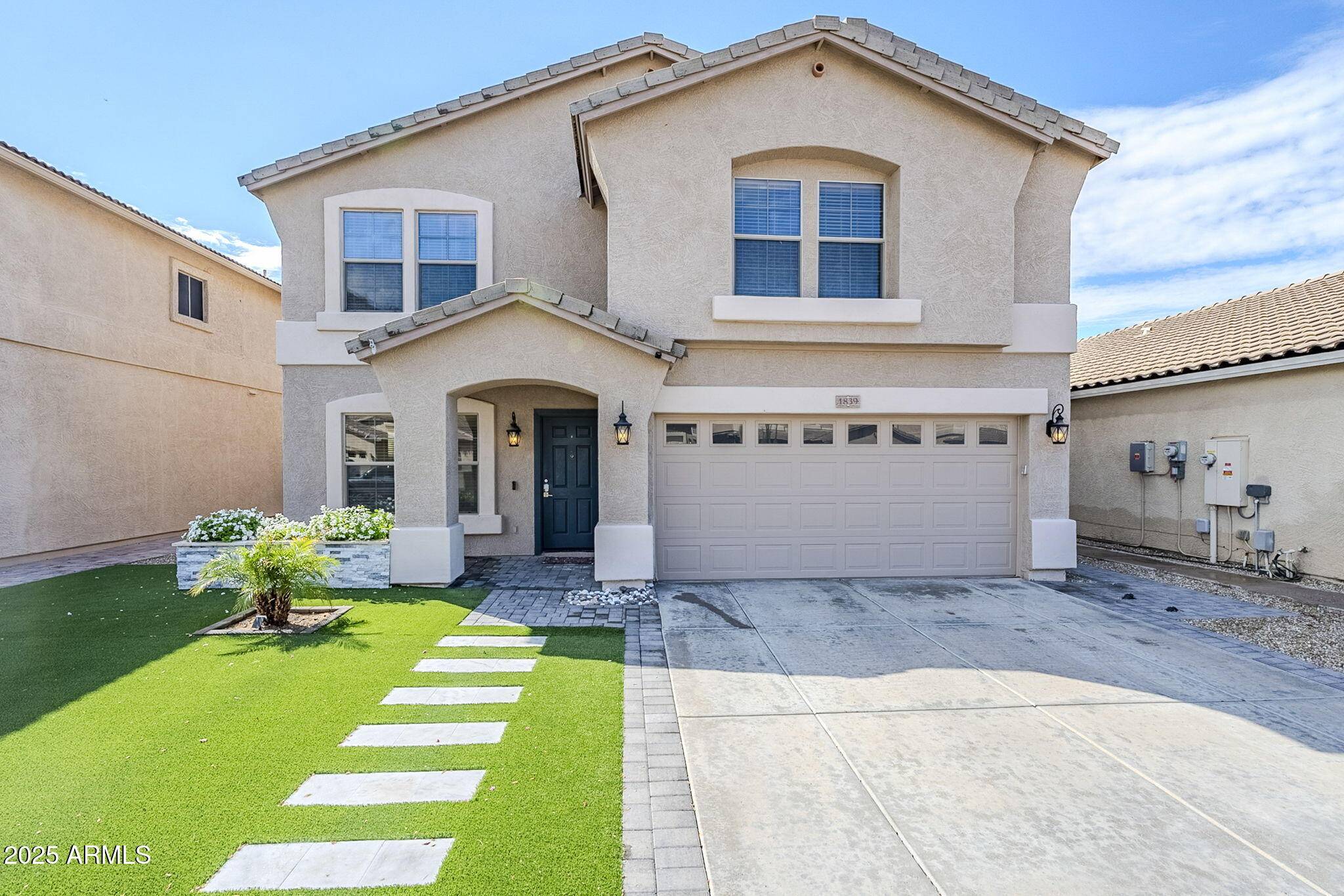 1839 E PARKSIDE Lane, Phoenix, AZ 85024