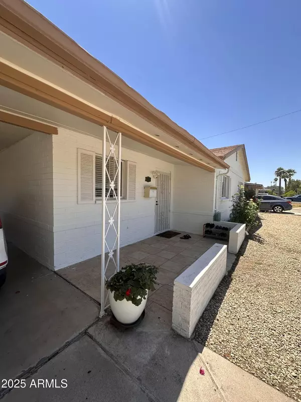 Phoenix, AZ 85021,2115 W MYRTLE Avenue