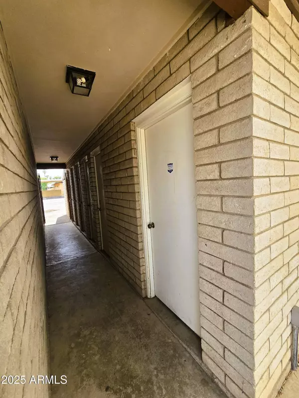 Phoenix, AZ 85032,18227 N 40TH Place