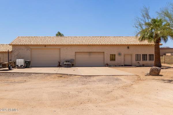Phoenix, AZ 85024,2131 E ROSE GARDEN Lane