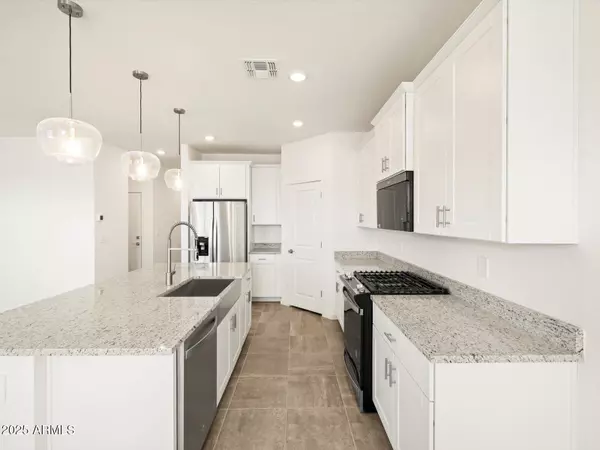Surprise, AZ 85387,16010 W DESERT HOLLOW Drive