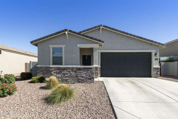 3914 E French Trotter Street, San Tan Valley, AZ 85140