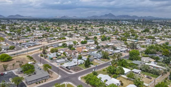 Phoenix, AZ 85015,1734 W GLENROSA Avenue