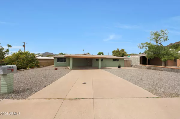 Phoenix, AZ 85020,1320 E BUTLER Drive