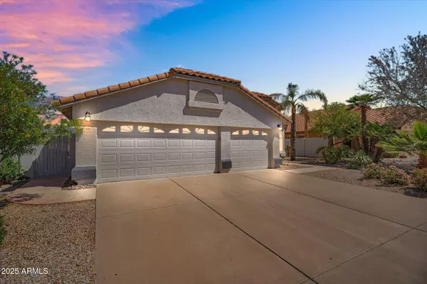 7464 E LOMPOC Avenue, Mesa, AZ 85209