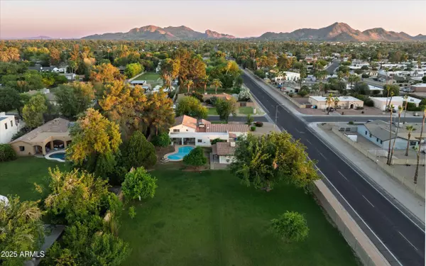 Scottsdale, AZ 85254,5202 E LARKSPUR Drive