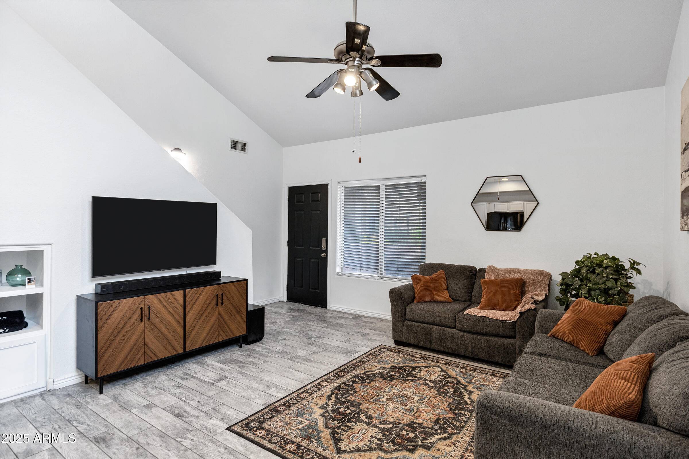 Chandler, AZ 85224,2201 N COMANCHE Drive #1093