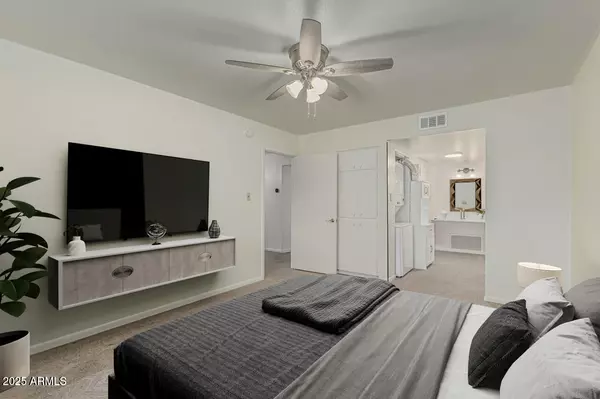 Mesa, AZ 85205,131 N HIGLEY Road #117