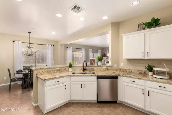 Phoenix, AZ 85086,4516 W FORTUNE Drive