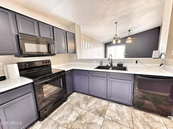 Apache Junction, AZ 85120,1339 W MESQUITE Avenue