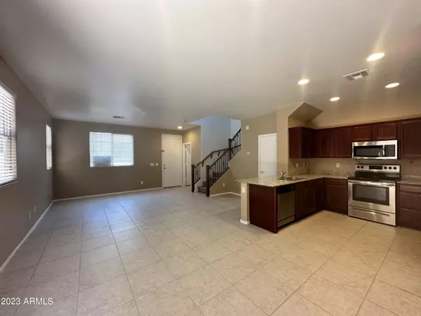 Phoenix, AZ 85035,2538 N 73RD Drive