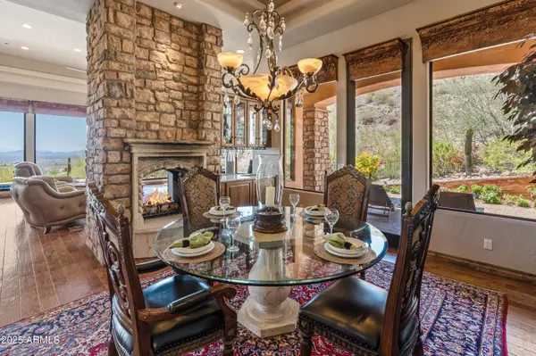 Scottsdale, AZ 85255,11550 E Paradise Lane