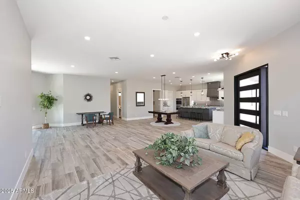 Apache Junction, AZ 85119,4079 E ROOSEVELT Street