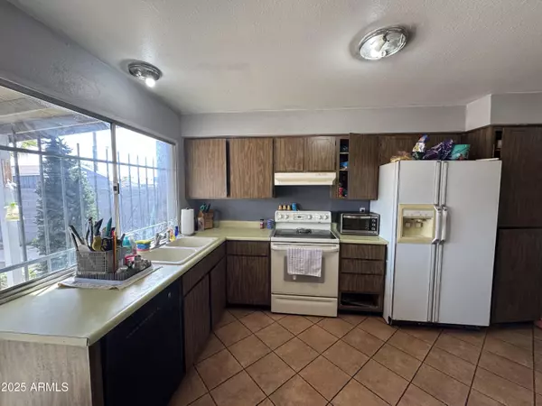 Phoenix, AZ 85035,5039 W VERNON Avenue