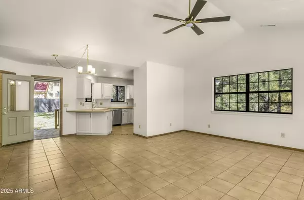 Flagstaff, AZ 86001,3086 Round Rock Ovi --