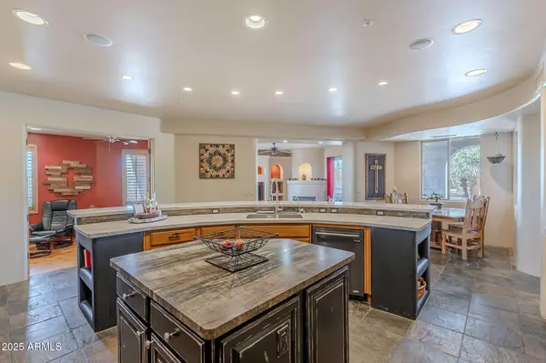 Scottsdale, AZ 85266,8606 E Arroyo Seco Road