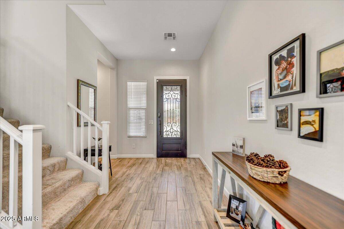 Phoenix, AZ 85054,6503 E BLUEFIELD Avenue