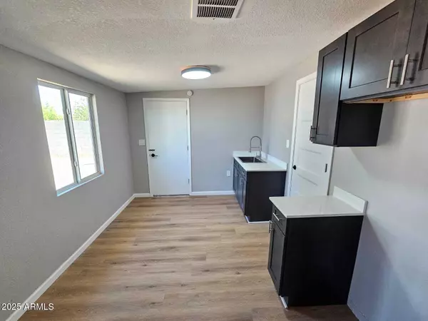 Phoenix, AZ 85017,4520 N 28th Drive