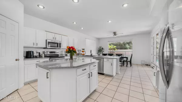 Chandler, AZ 85248,853 W HEMLOCK Way