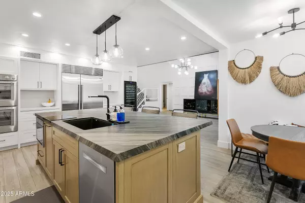 2108 E PASADENA Avenue, Phoenix, AZ 85016