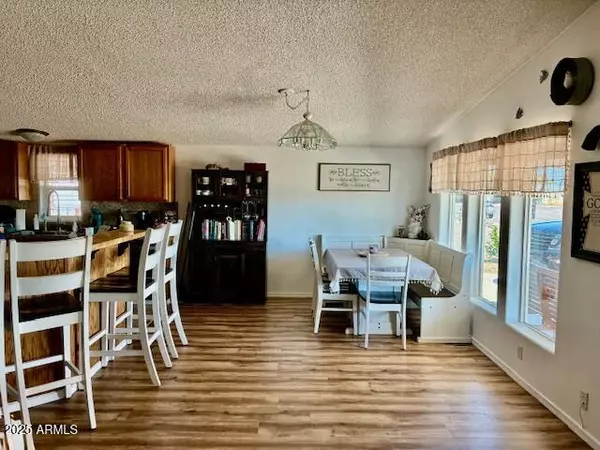 Mesa, AZ 85209,7642 E HOLMES Avenue