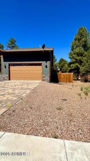 Show Low, AZ 85901,720 S REYNOLDS Lane